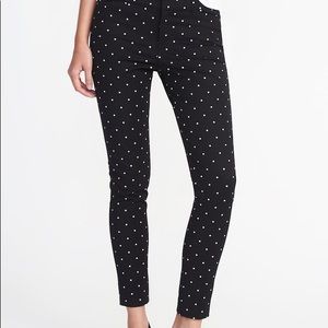 Mid-Rise Pixie Ankle Pants